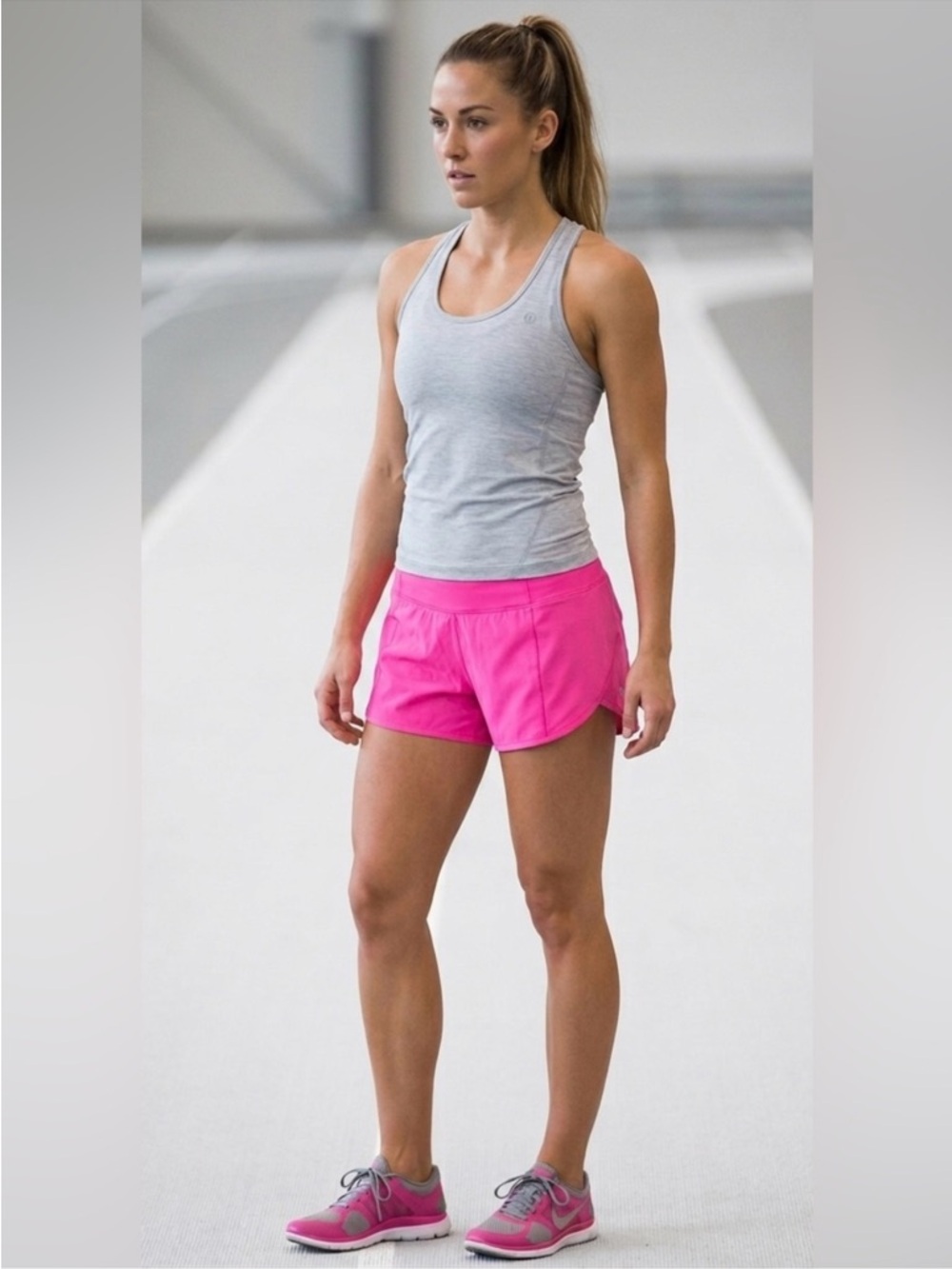Lululemon Hotty Hot Low Rise Lined Shorts 2.5" Sonic Pink Women's Size 2